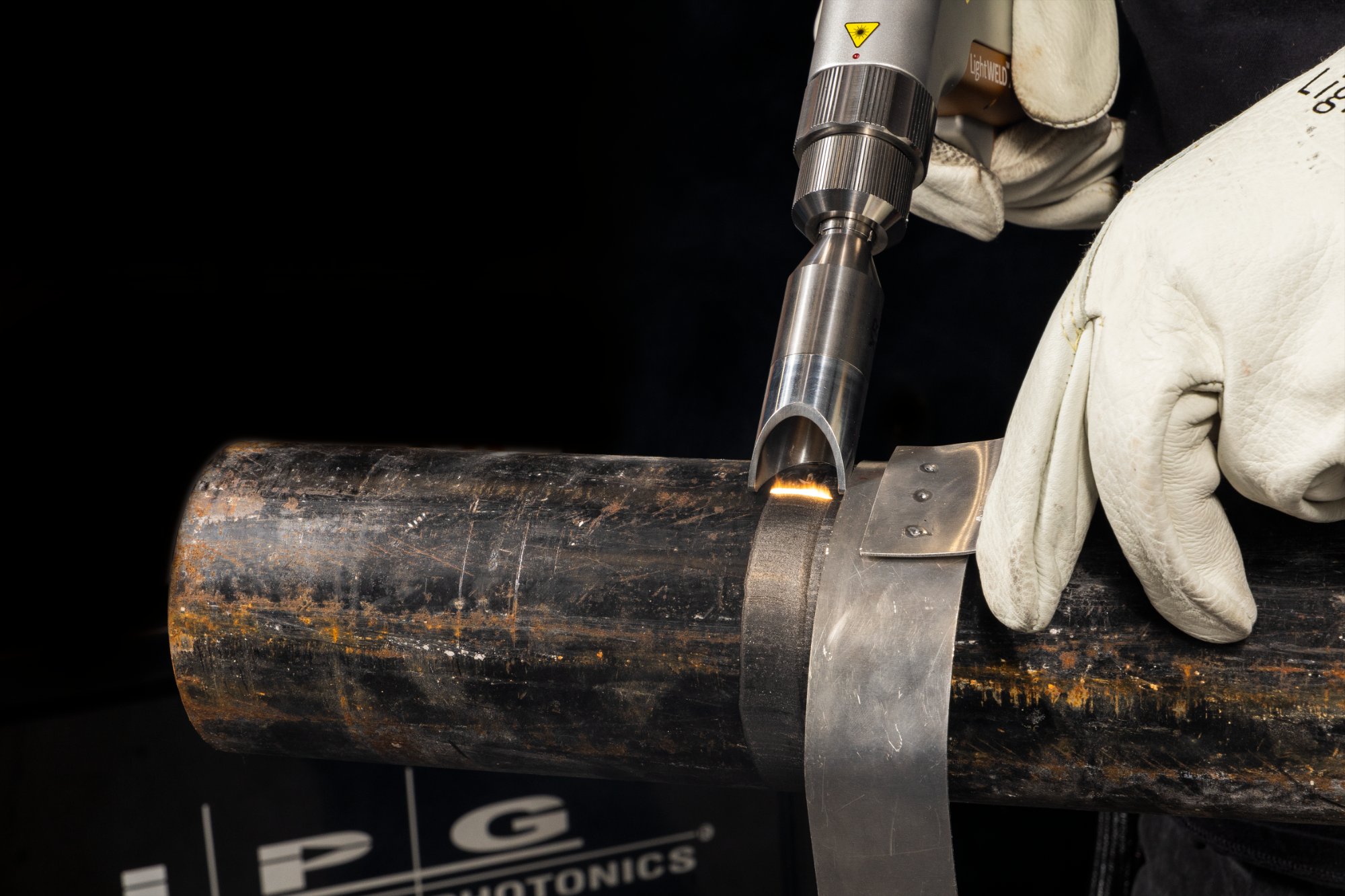 LightWELD laser cleaning — pre-weld surface preparation